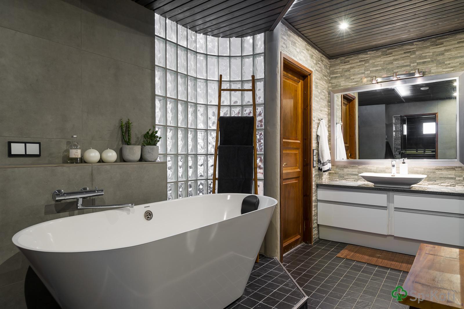 Moderni kylpyhuone 9589297 Etuovi com Ideat & vinkit Moderni kylpyhuone 9589297 Etuovi com Ideat & vinkit