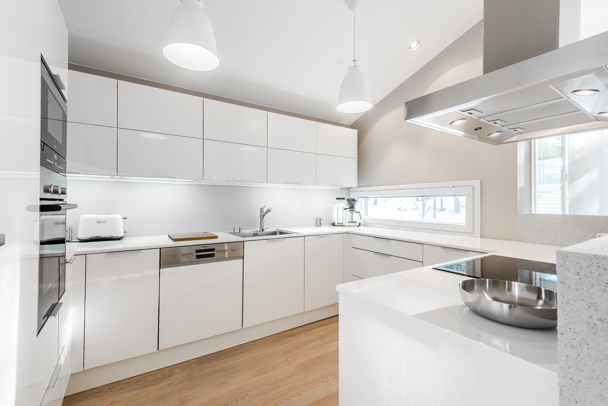 Moderni keittiö 9627181 Etuovi com Ideat & vinkit Moderni keittiö 9627181 Etuovi com Ideat & vinkit