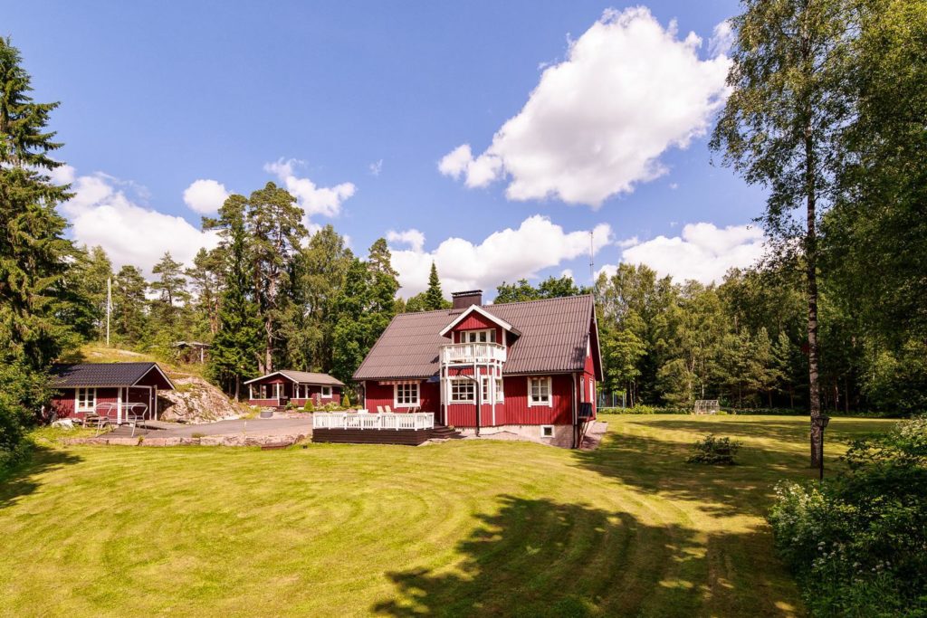 omakotitalo Uusimaa