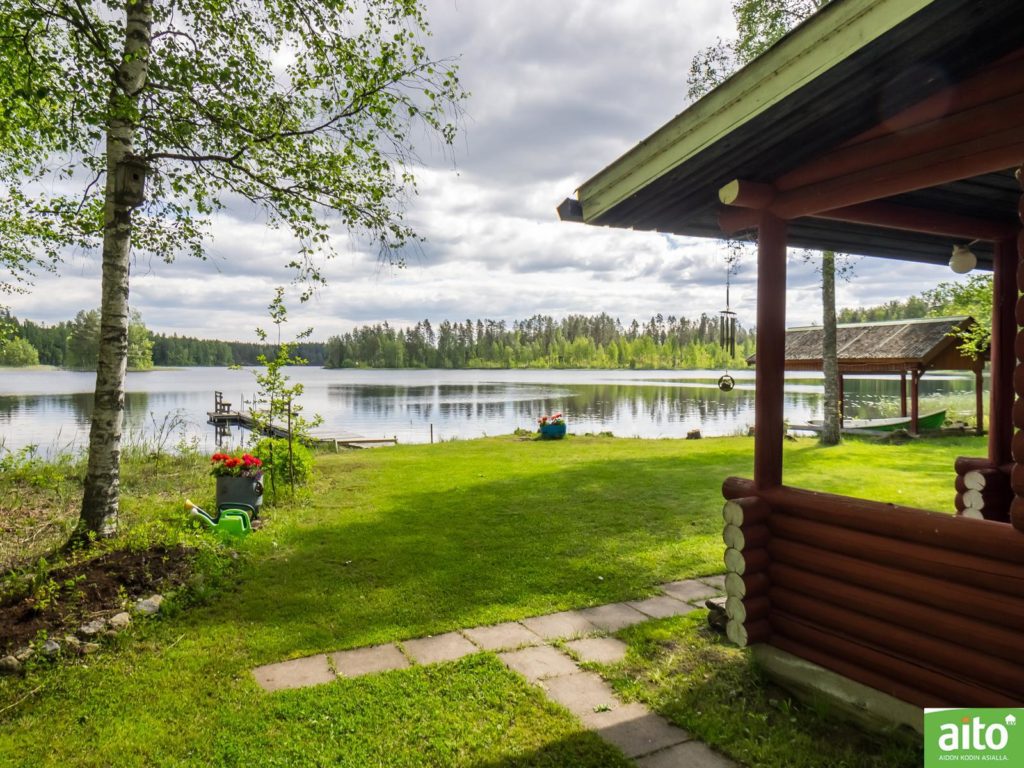 kesämökin osto